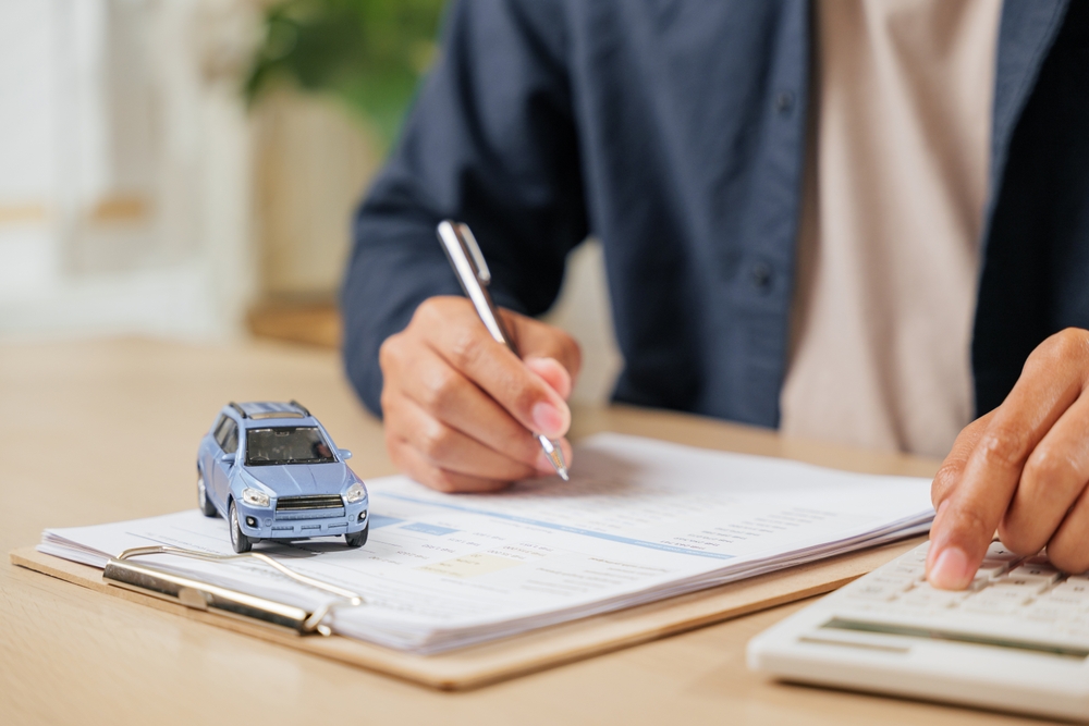 Vehicle loan consultation at Be Forward